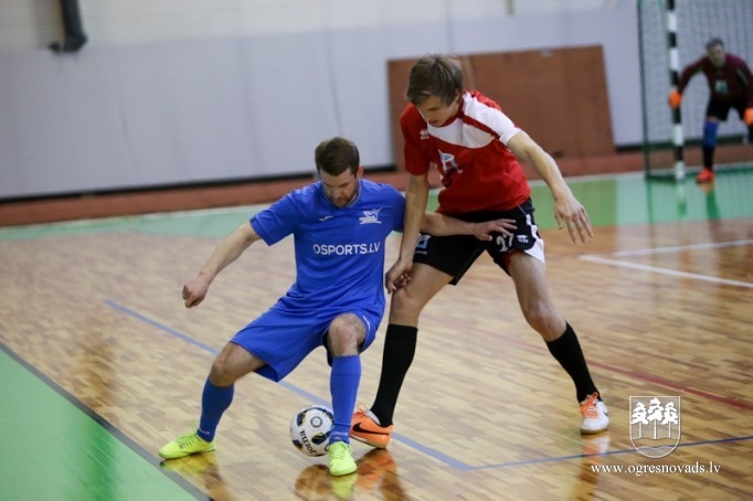 "Osports/ONSC" izcīna "Osports.lv" kausu telpu futbolā