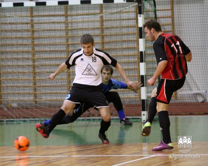 Ogrē atklāta telpu futbola sezona