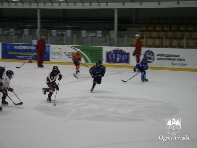 "Ogre Juniors" visjaunākie hokejisti - starp Latvijas čempionāta līderiem