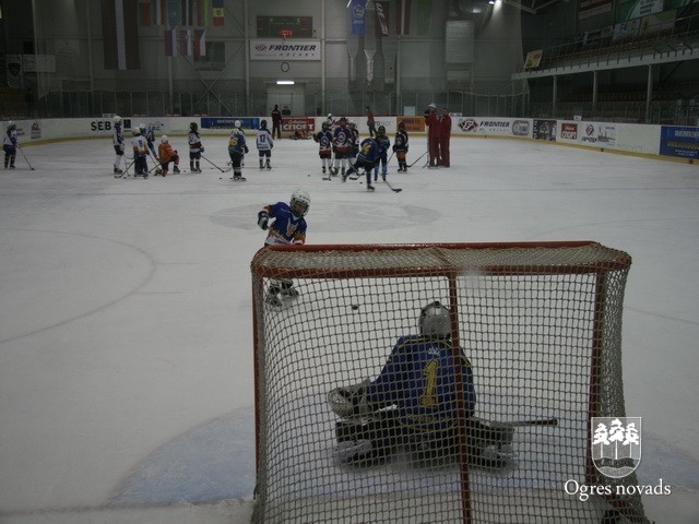 "Ogre Juniors" visjaunākie hokejisti - starp Latvijas čempionāta līderiem