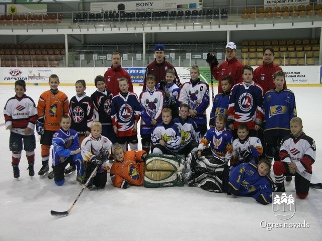 "Ogre Juniors" visjaunākie hokejisti - starp Latvijas čempionāta līderiem