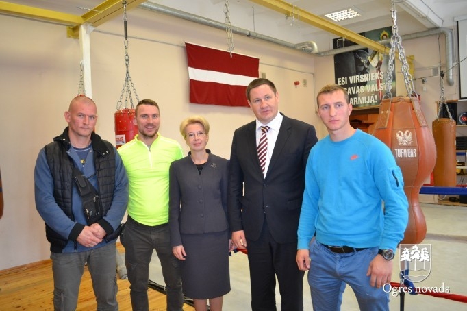 Saeimas priekšsēdētāja Ināra Mūrniece apmeklē Ogri