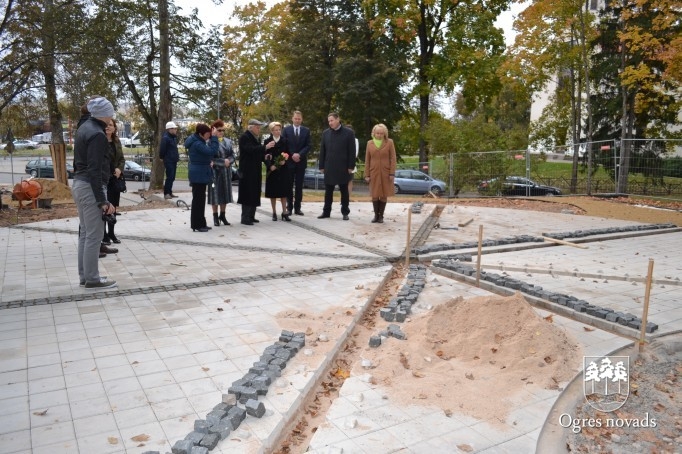Saeimas priekšsēdētāja Ināra Mūrniece apmeklē Ogri