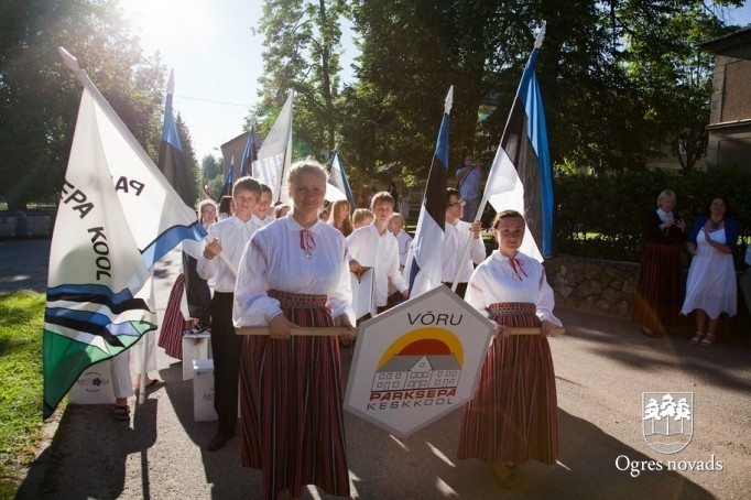 Projekts "Dziedošie kaimiņi'' noslēdzas ar grandioziem Dziesmu svētkiem