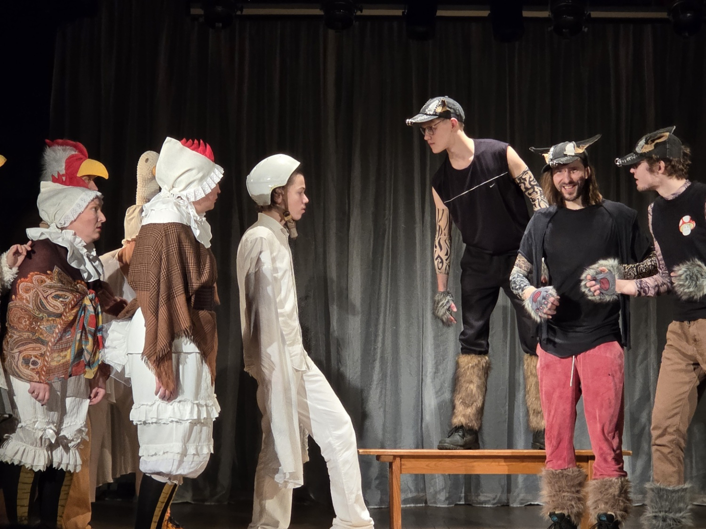 Amatierteātru skate. Ikšķiles BANDA