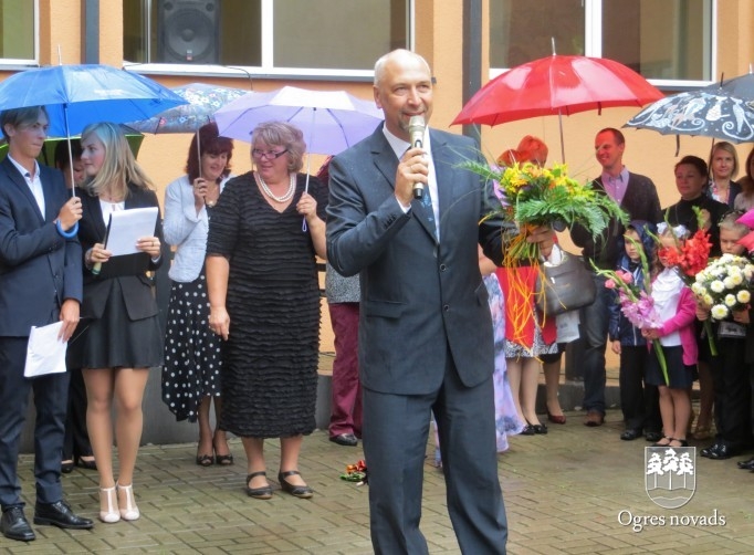 Novada lielākajās skolās mācības sākušās