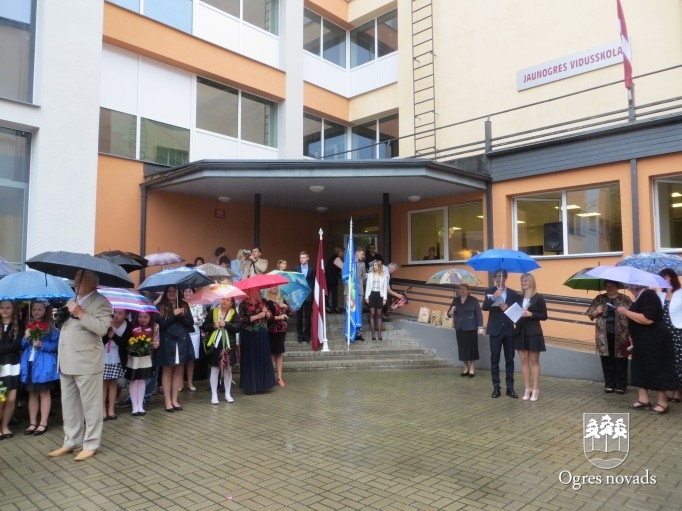 Novada lielākajās skolās mācības sākušās