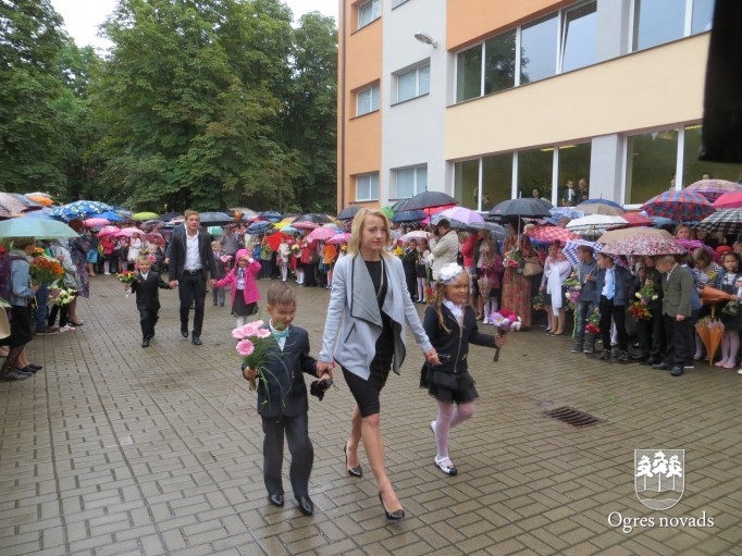 Novada lielākajās skolās mācības sākušās