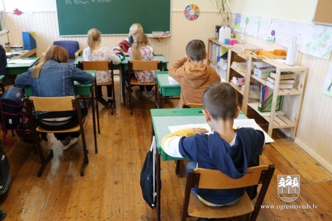 Jaudīgs starts Krapes skolai UNIVERSUM (25.09.2020.)