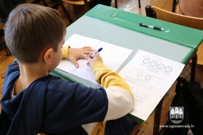 Jaudīgs starts Krapes skolai UNIVERSUM (25.09.2020.)