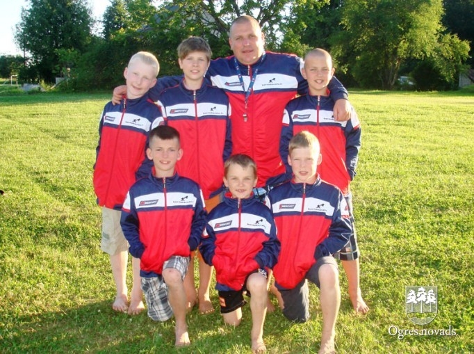 "KARATE SEN-E" sportistiem zelts un divi sudrabi Latvijas čempionātā