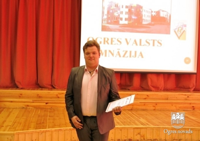Ogres Valsts ģimnāzijas skolēniem augsti rezultāti matemātikas un ZPD konkursā