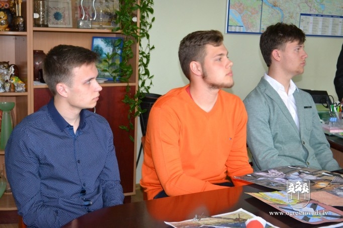 Apbalvo konkursa „Ardievas dzimtajām mājām" uzvarētājus