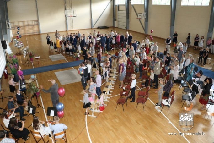 Krapes skola piedzīvo atdzimšanu