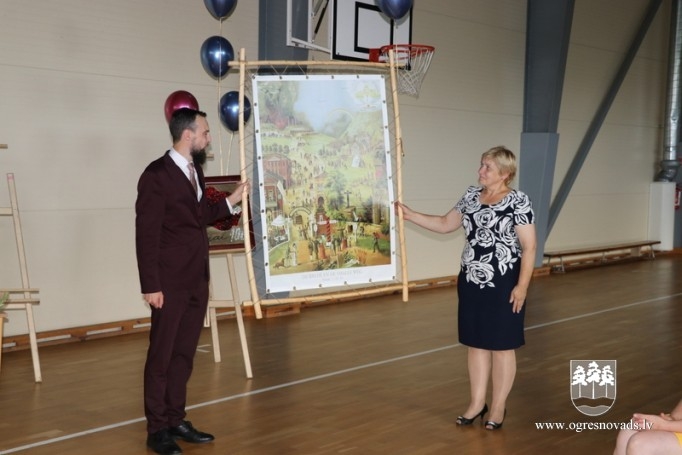 Krapes skola piedzīvo atdzimšanu