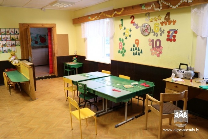 Krapes skola turpina sniegt pilnvērtīgas zināšanas skolēniem
