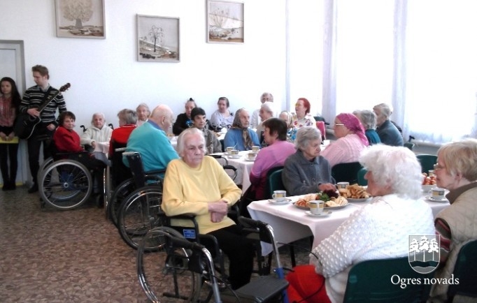 Lieldienas Madlienas pansionātā