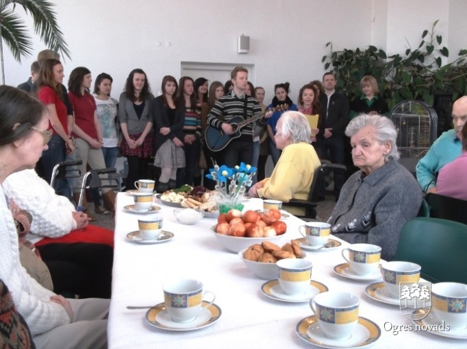 Lieldienas Madlienas pansionātā