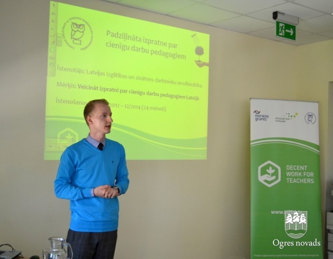 Ogrē diskutē par cienīga darba apstākļiem pedagogiem