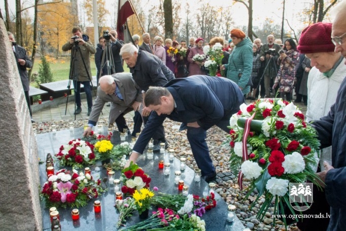 Latvijas Politiski represēto apvienība atzīmē 30 gadu jubileju