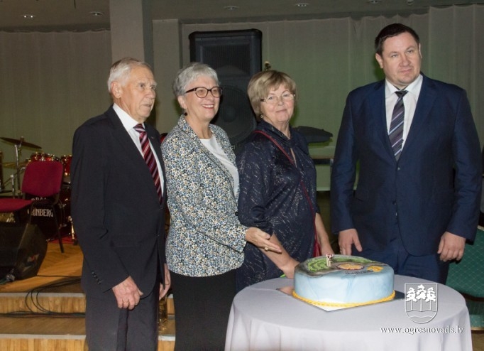 Latvijas Politiski represēto apvienība atzīmē 30 gadu jubileju