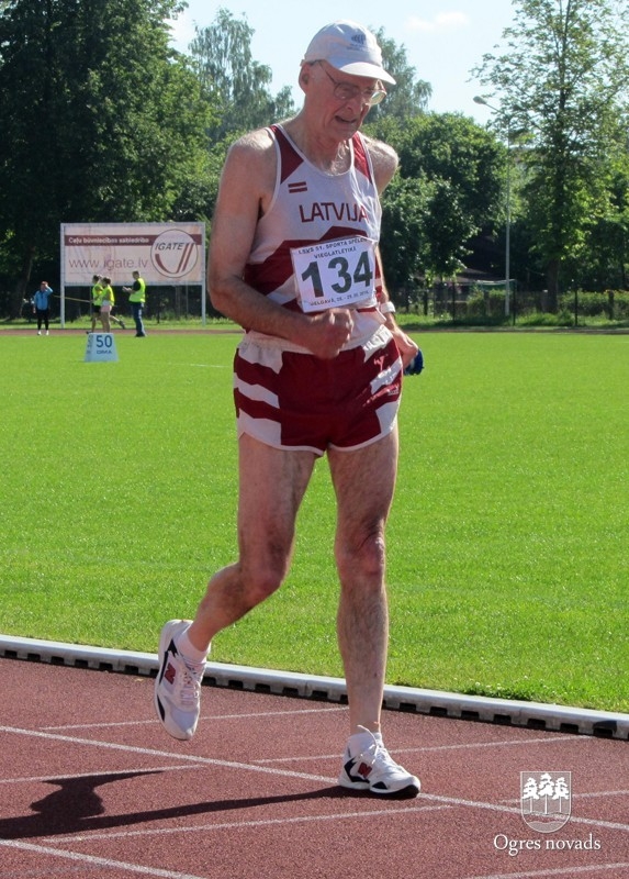 Mūsu senioriem 23 medaļas LSVS 51.sporta spēlēs vieglatlētikā