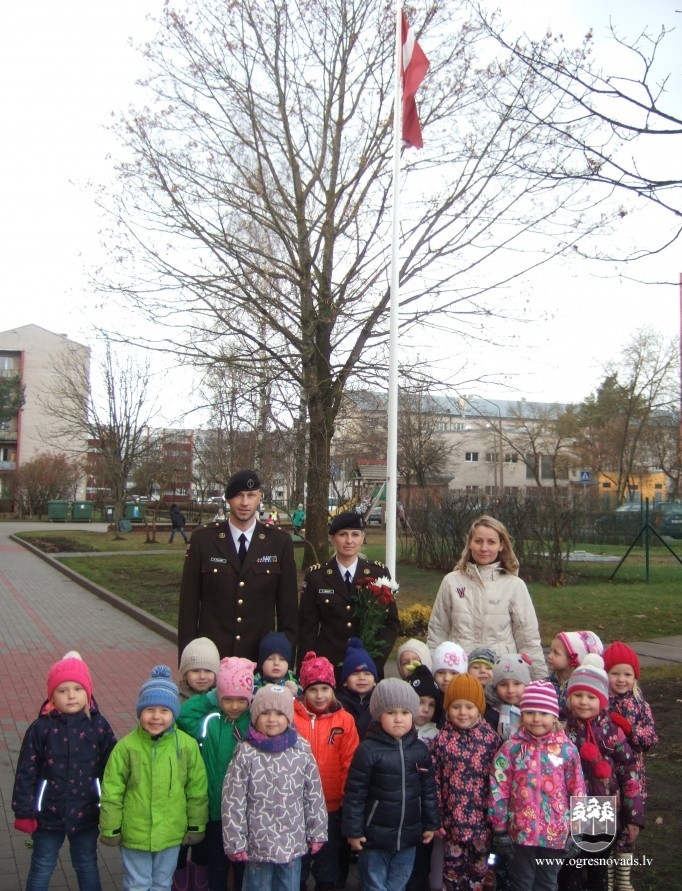 Lāčplēša dienas svinības “Zelta sietiņā“