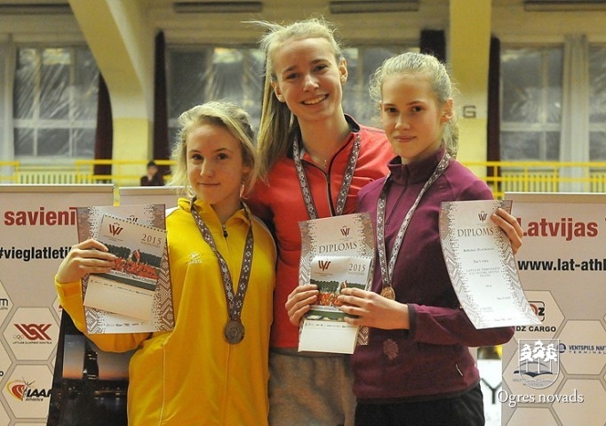 Mūsu vieglatlētiem 12 medaļas Latvijas čempionātā telpās