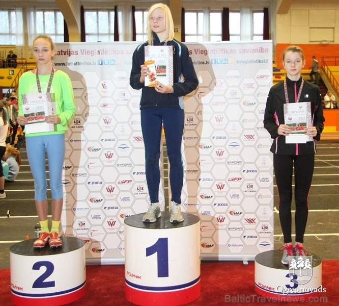 Mūsu vieglatlētiem 12 medaļas Latvijas čempionātā telpās