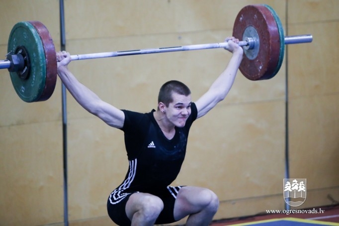 Ogres svarcēlāji - Latvijas čempioni un vicečempioni