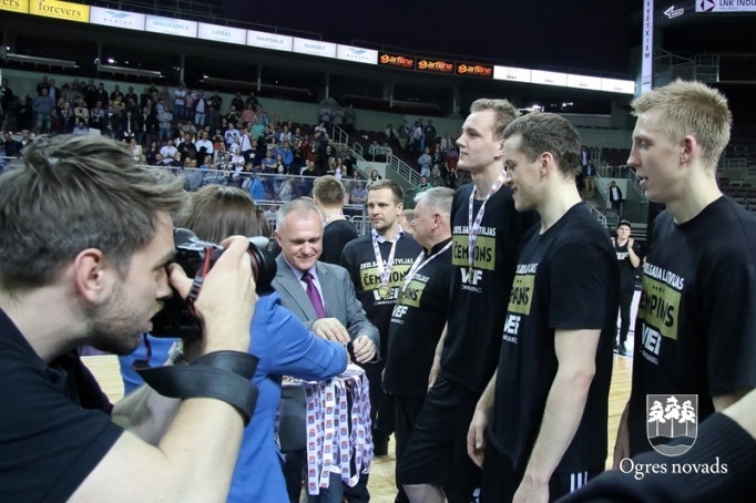 Ogres BS audzēkņiem Latvijas čempionāta zelts un sudrabs