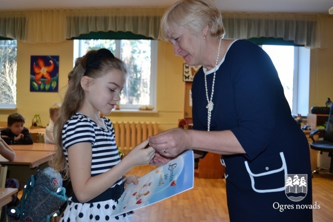 Ogres sākumskolas skolnieces pasaka tiek izdota grāmatā