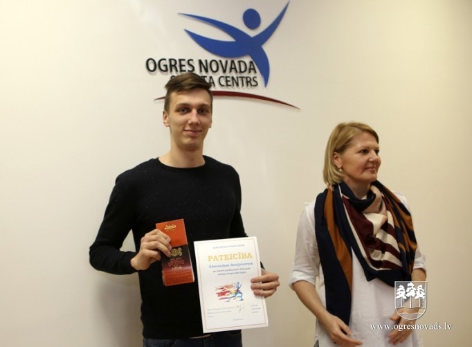 Ogres NSC lepojas ar saviem medaļniekiem