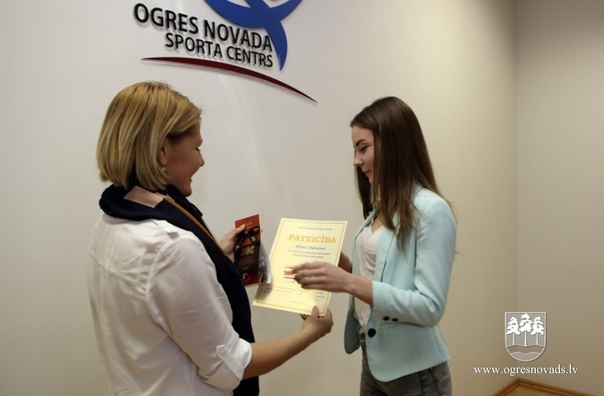 Ogres NSC lepojas ar saviem medaļniekiem