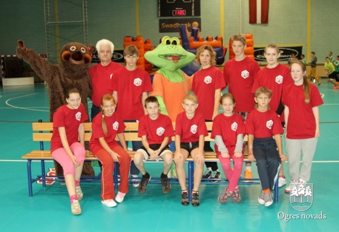 Ogres 1.vidusskolai 3.vietā sacensībās "Lieliskā balva 2014"