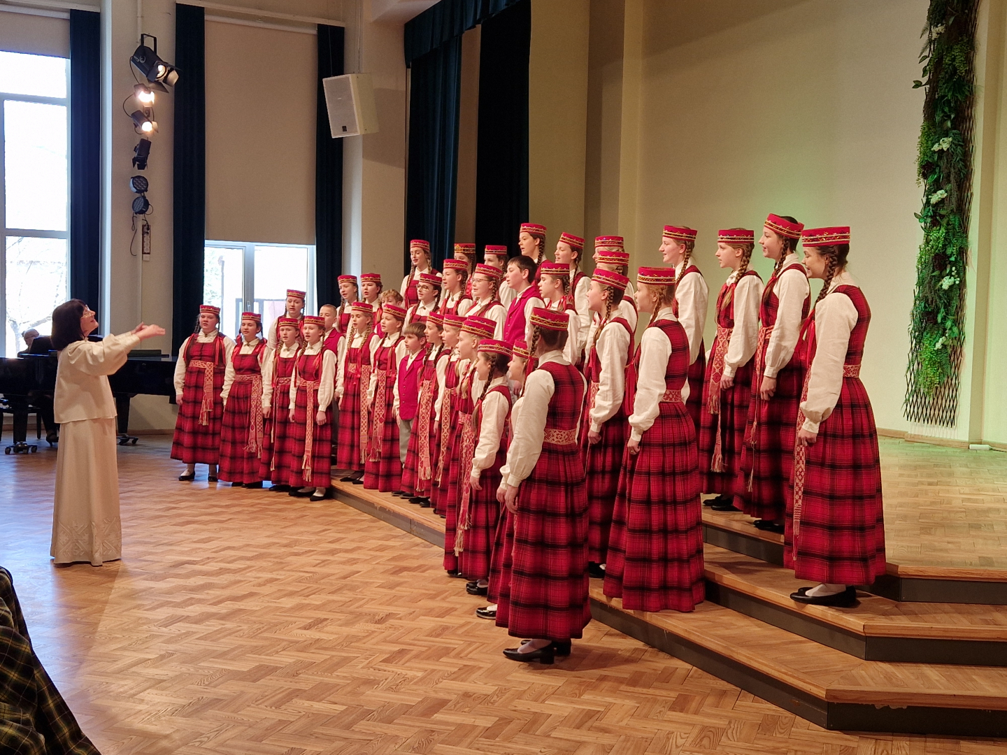 Ogres novada izglītības iestāžu koru kolektīvi ceļā uz XIII Latvijas Skolu jaunatnes dziesmu un deju svētkiem