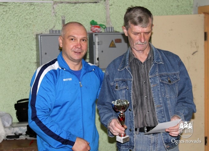 Ložu šaušanas sprintā uzvar Žiguļina-Klauža un Melnis