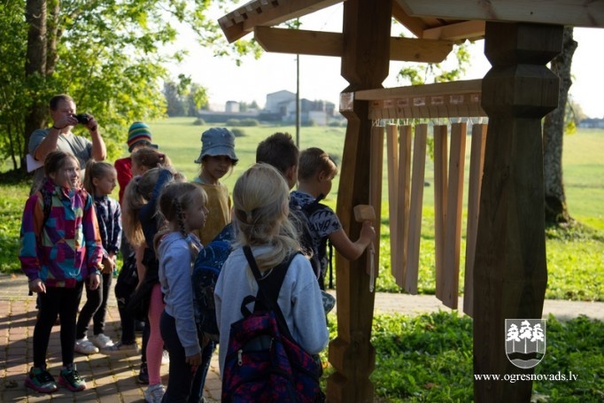 Madlienā īstenots projekts „Atklāj koka dvēseli”