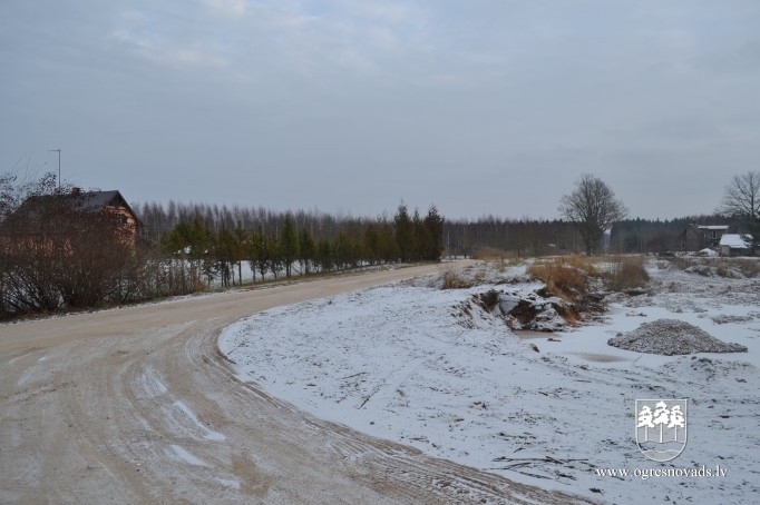 Atjaunots ceļa posms uz Mežvidiem