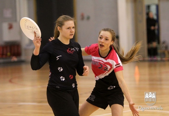 Ogres "Momenta" frisbijistes - Latvijas vicečempiones