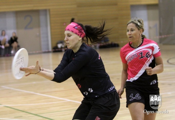 Ogres "Momenta" frisbijistes - Latvijas vicečempiones
