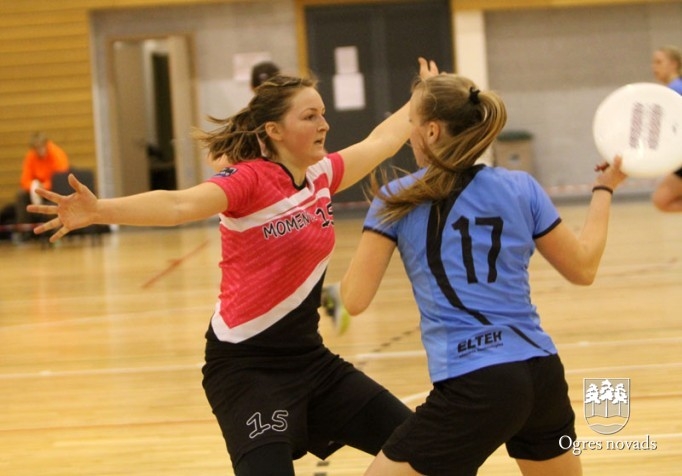 Ogres "Momenta" frisbijistes - Latvijas vicečempiones