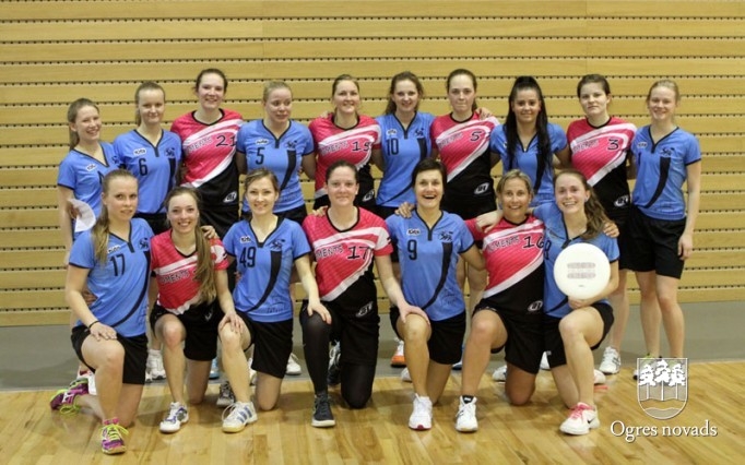 Ogres "Momenta" frisbijistes - Latvijas vicečempiones