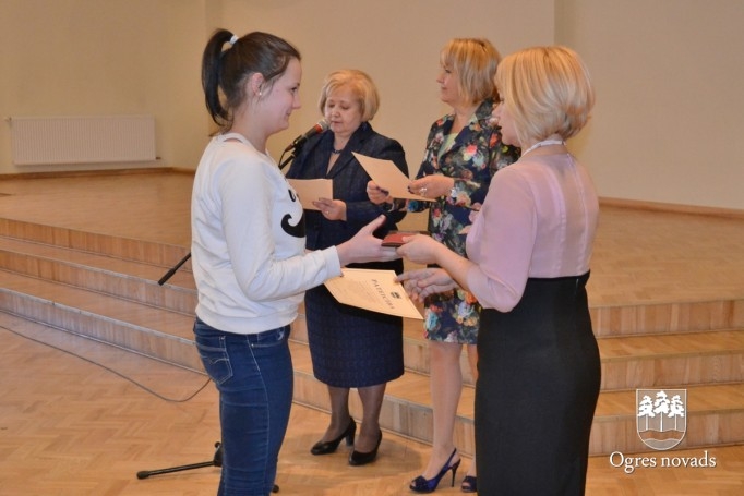 Apbalvoti Ogres novada novadpētniecisko darbu konkursa autori