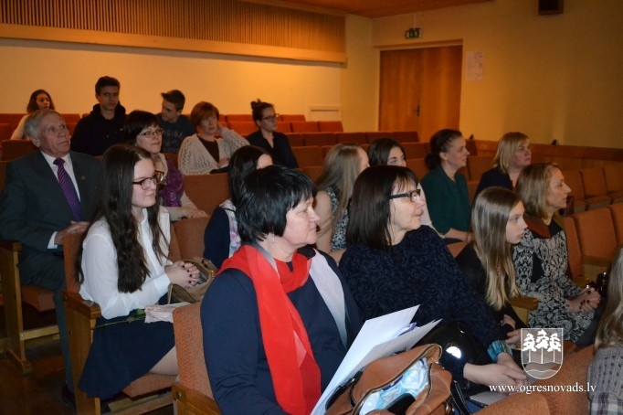 Skolēni aktīvi piedalās novadpētniecisko darbu konkursā