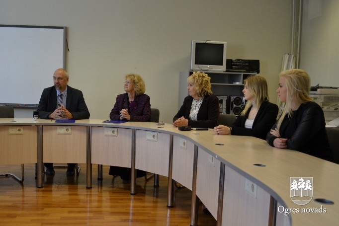 Noslēgts Ogres novada pašvaldības un Ogres tehnikuma sadarbības līgums