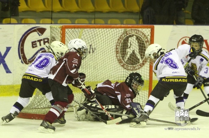 HK "Ogre Juniors" komandām nedēļas nogalē astoņas spēles