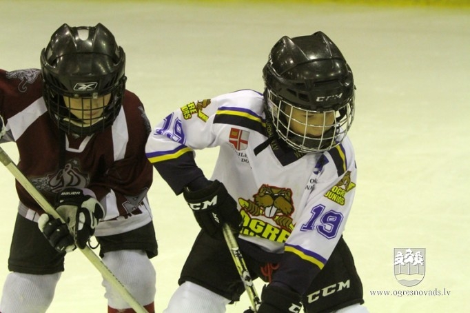 HK "Ogre Juniors" komandām nedēļas nogalē astoņas spēles