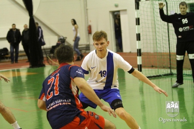 HK "Ogre/Miandum" sīva cīņā piekāpjas Latvijas čempioniem