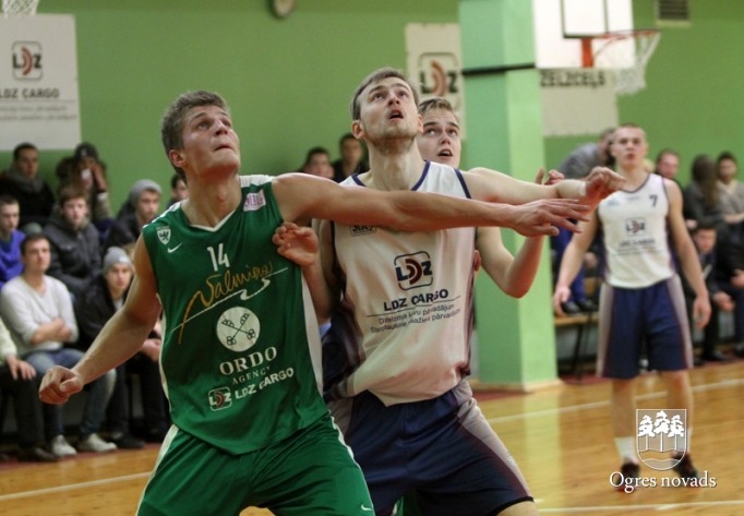 "Ogres BS" ceturtdaļfinālu sāk ar graujošu uzvaru